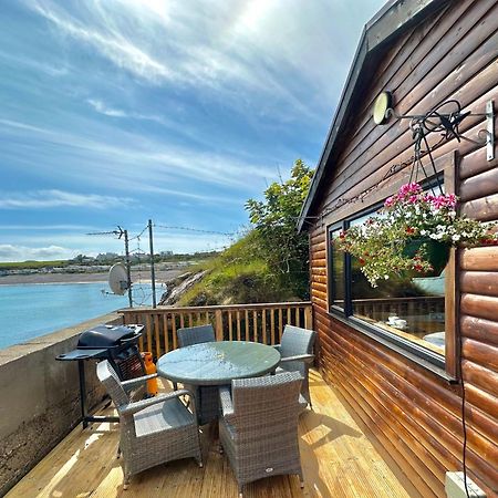 Cosy Portmor Log Cabin- Sea Views, Deck & Relaxation Malin Head ภายนอก รูปภาพ